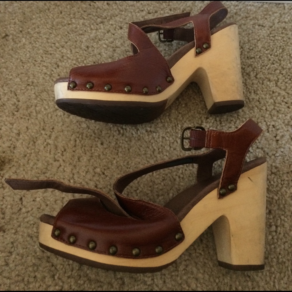 Sandal