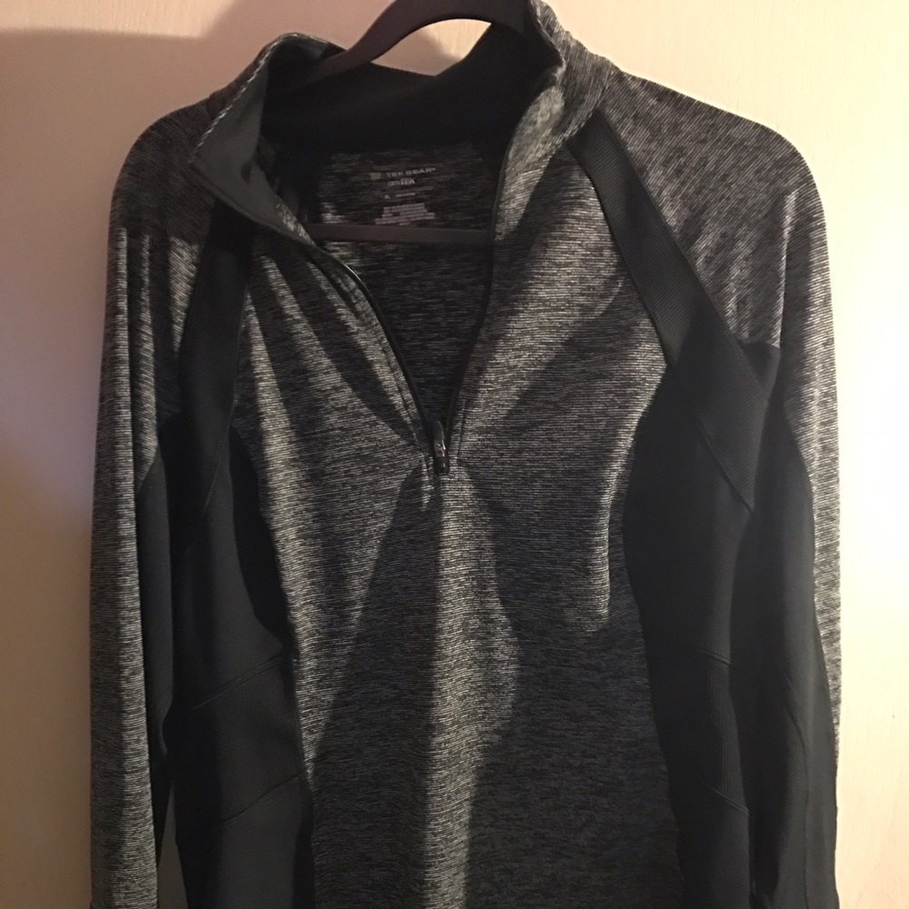 Shirt/sweater for the gym