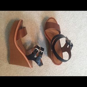 Mossimo wedges - size 8