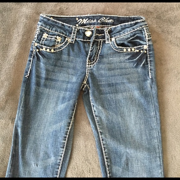 Blue jean capris for women - Picture 2 of 3