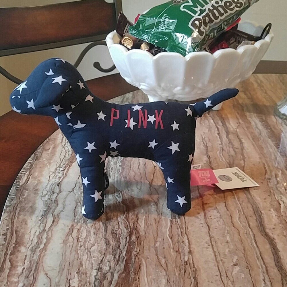 Victoria's Secret dog