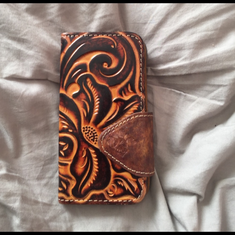 Patrica Nash cell phone case and wallet
