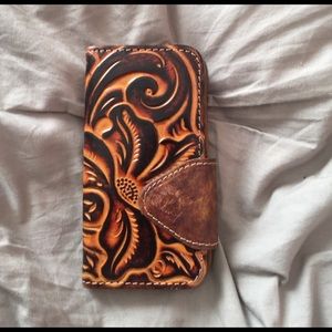 Patrica Nash cell phone case and wallet