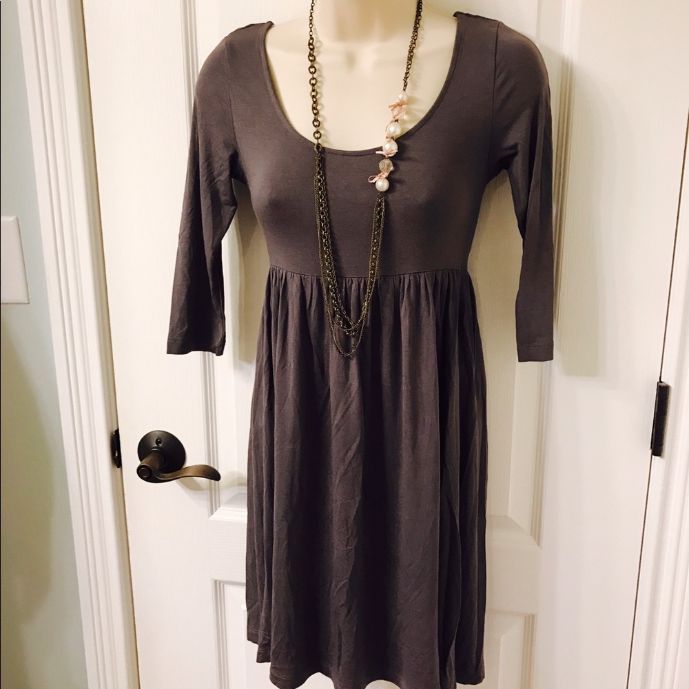 ❤ Forever 21 Gray Dress! 🎉 - Picture 1 of 3