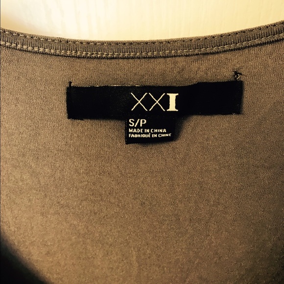 ❤ Forever 21 Gray Dress! 🎉 - Picture 3 of 3