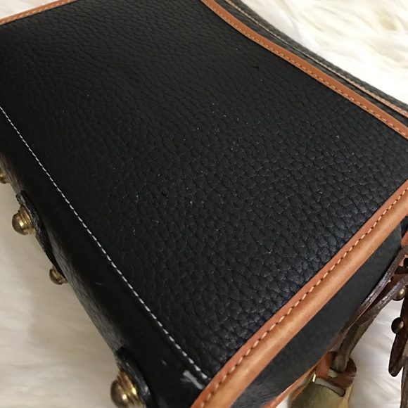 Additional photos and description for black Dooney - Picture 5 of 5