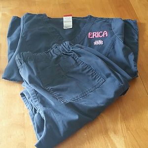 Dickies navy blue nursing scrub set.