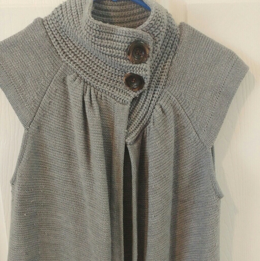 Gray sweater