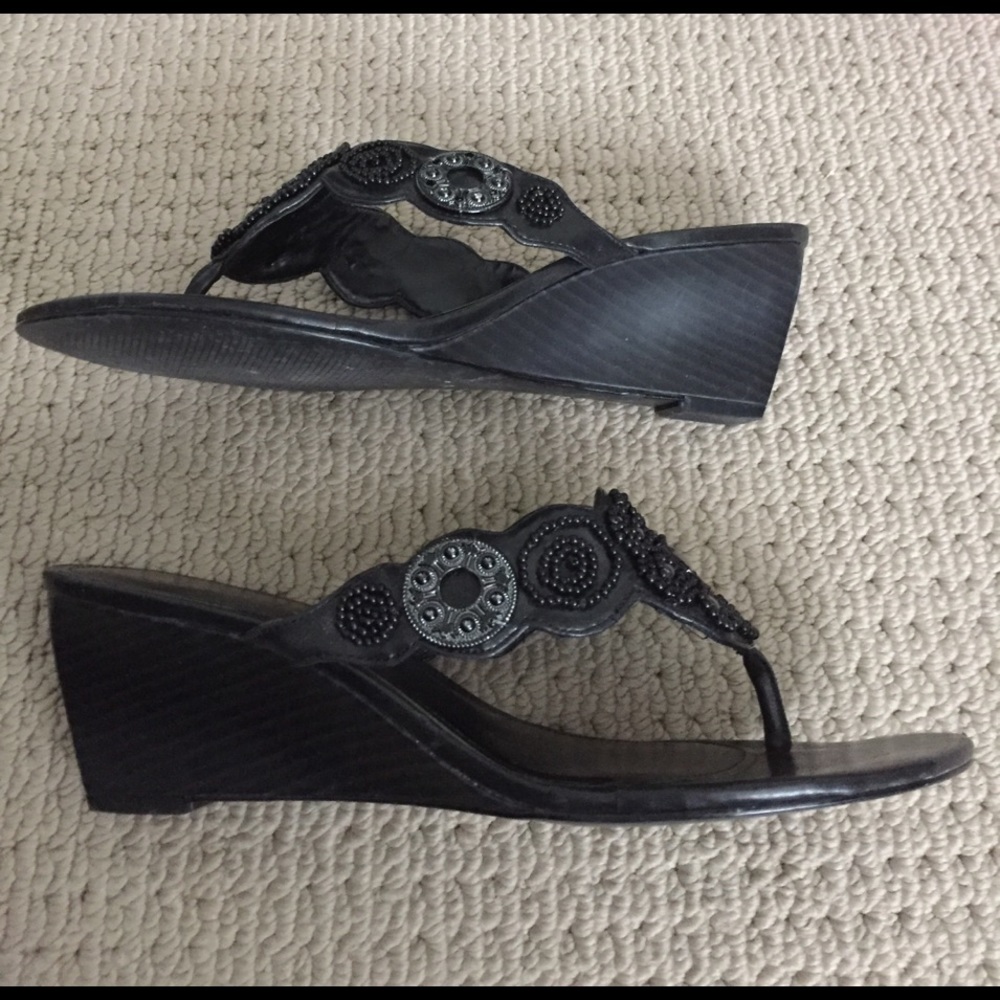 Black Sandals - Picture 3 of 4