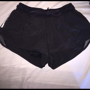 Black Lululemon hotty hot shorts size 2!