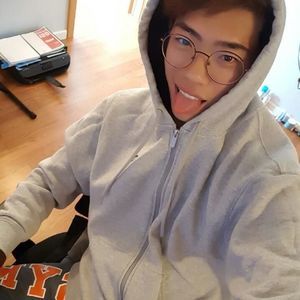 Meet your Posher, Heejoong