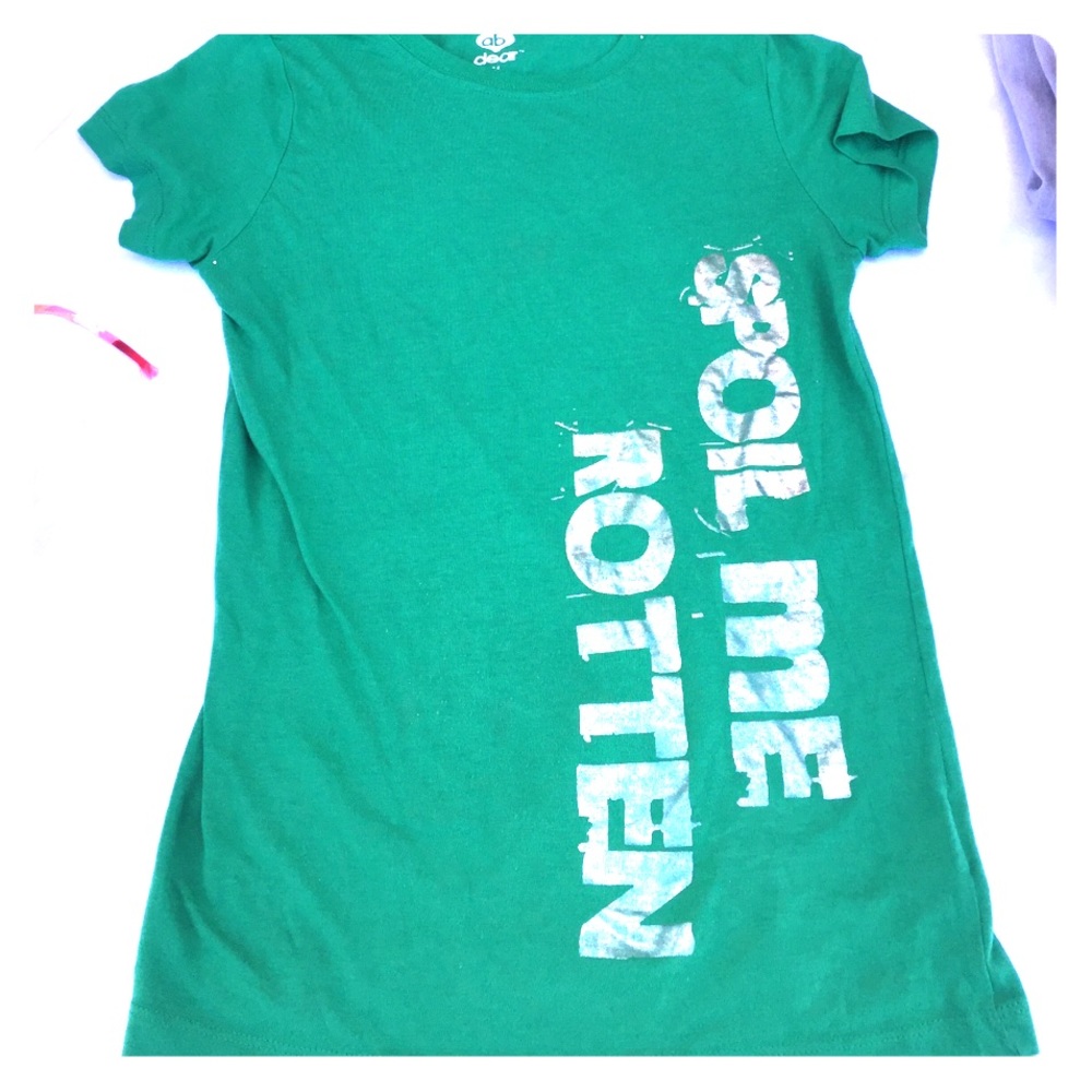 Cute "Spoil Me Rotten" T-shirt Sz Medium