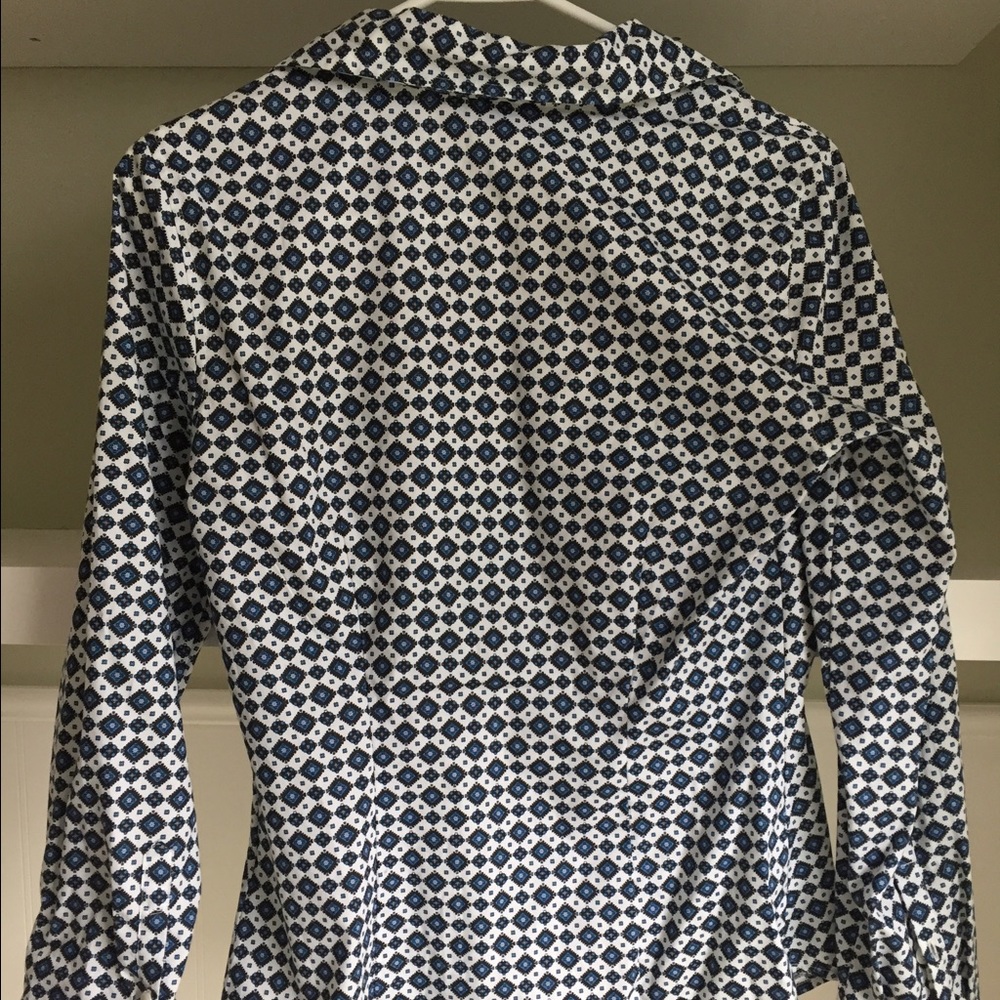 Gorgeous Button Up! - Picture 2 of 3