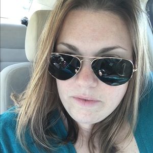 Meet your Posher, Amy