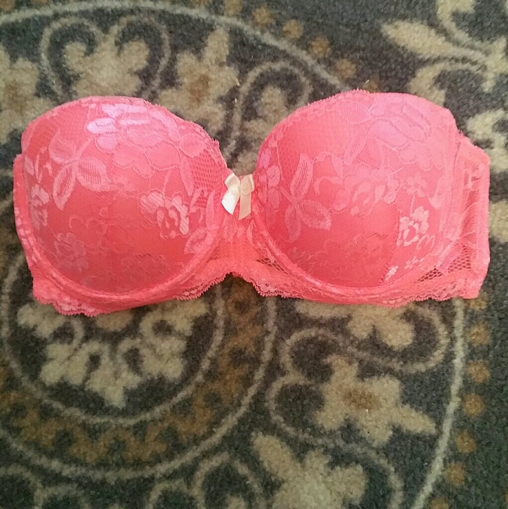 Cute Strapless bra...very good condition worn once