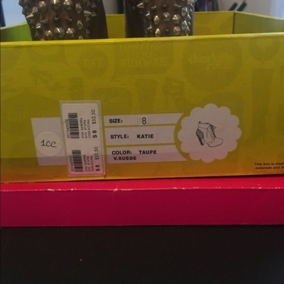 Charlotte Russe lace up studded heels size 8 - Picture 5 of 5