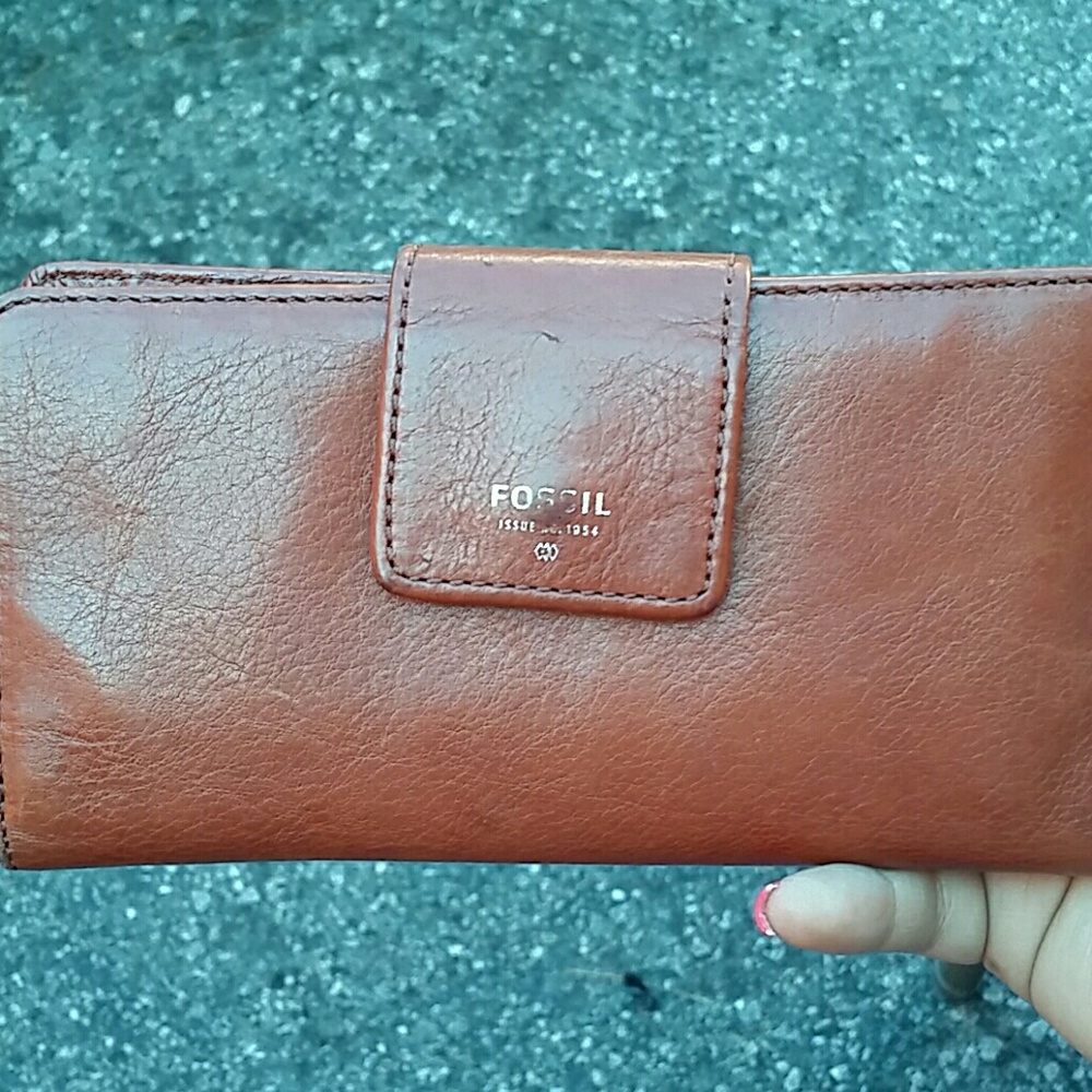 Fossil wallet