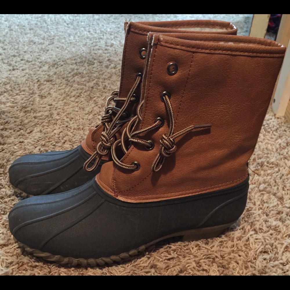 Off brand duck boots