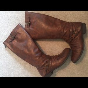 Knee high brown boots - size 8.5
