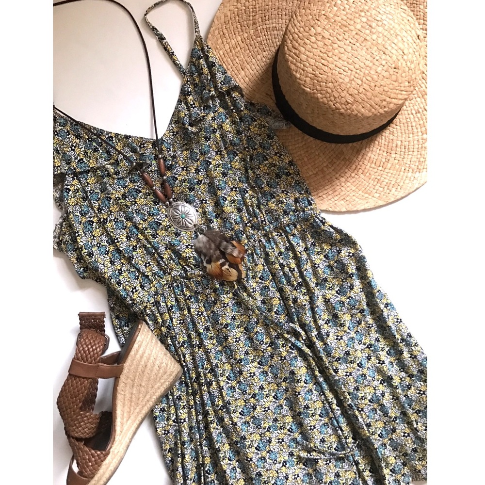 10 Piece Dresses and Rompers Bundle - Picture 4 of 4
