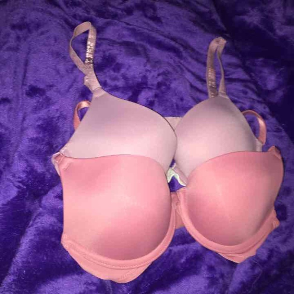 2 Victoria's Secret PINK bras
