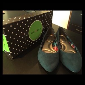 Size 8 Teal Suede Kelly & Katie flats