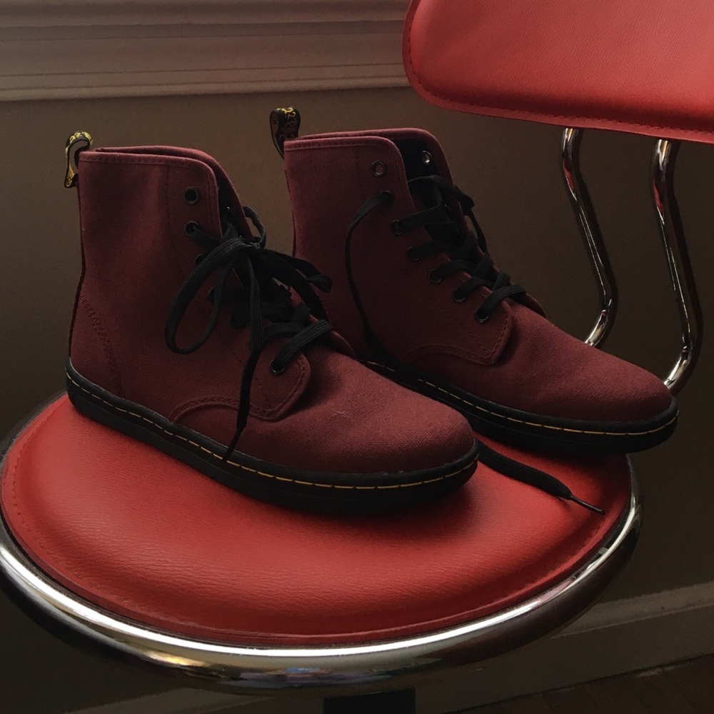 Dr Martens Shoreditch NIB Boots