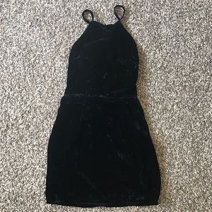FOREVER TWENTY ONE Black velvet dress