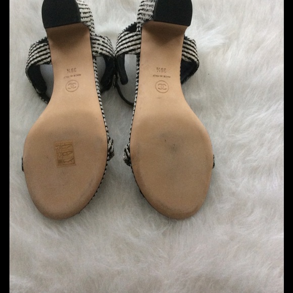✨ Chanel Sandals ✨ - Picture 2 of 3