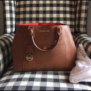 Michael Kors satchel, like new!
