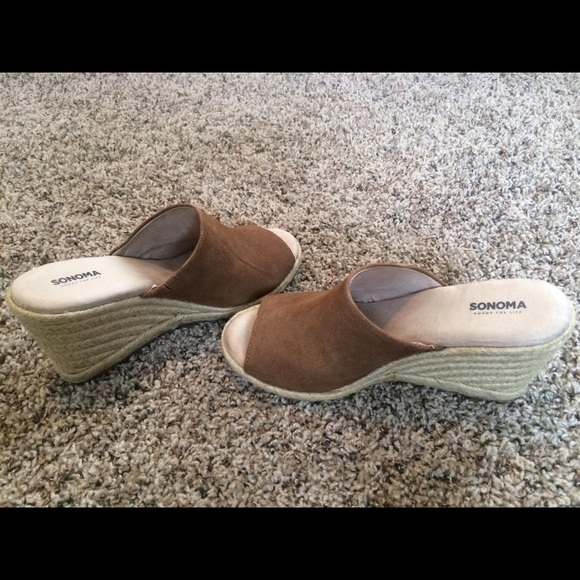 Sonoma brown suede wedge shoes. - Picture 2 of 3