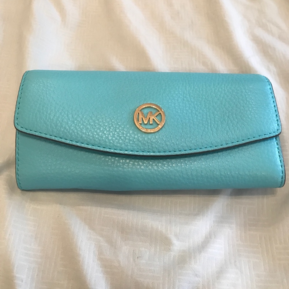 Michael kors wallet