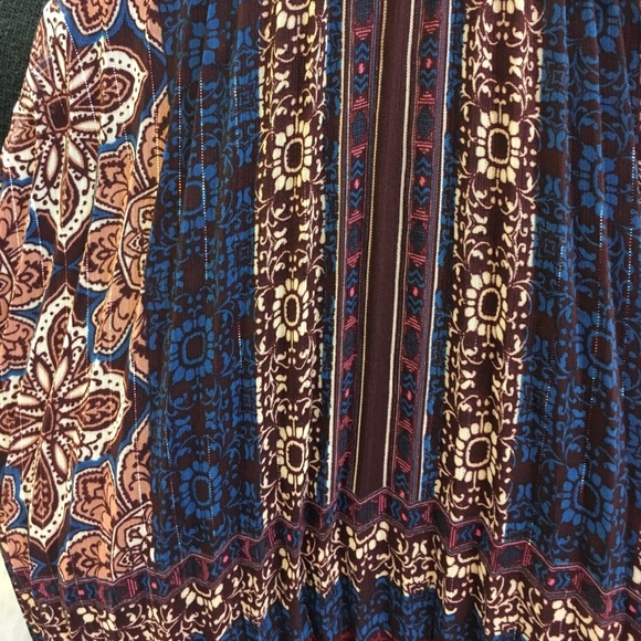 Gorgeous pleated top - Picture 2 of 5