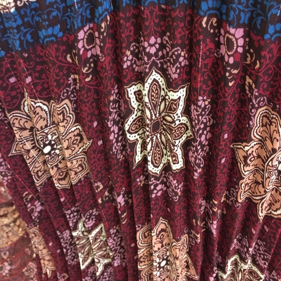 Gorgeous pleated top - Picture 3 of 5