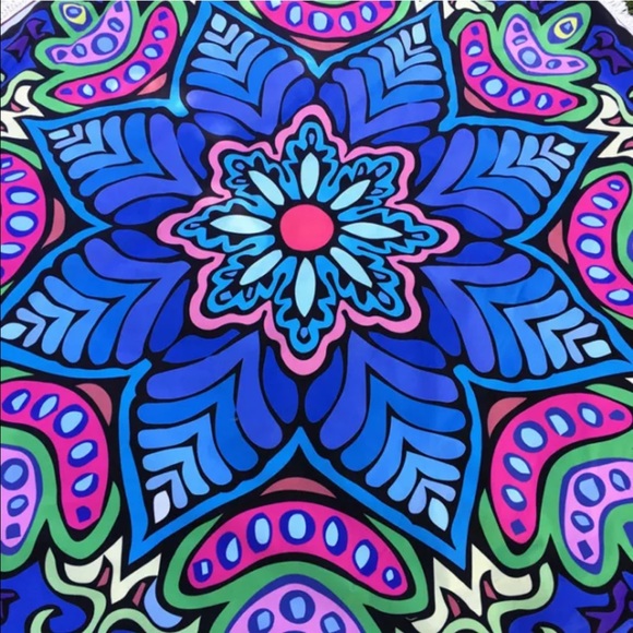 BoHo Yoga beach mat Picnic Rayon circle multicolor
Tapestry - Picture 2 of 2