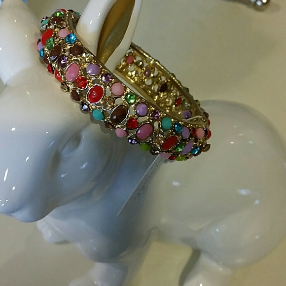 Periwinkle by Barlow Jewelry - Periwinkle by Barlow Bracelet New with tag