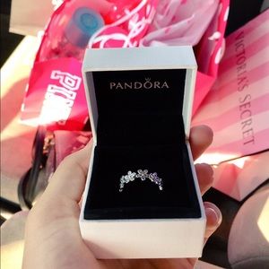 Pandora daisy ring