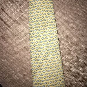 Yellow-Shark Vineyard Vines tie