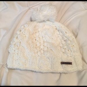 Dakine Ivory Cable Knit Pom Beanie