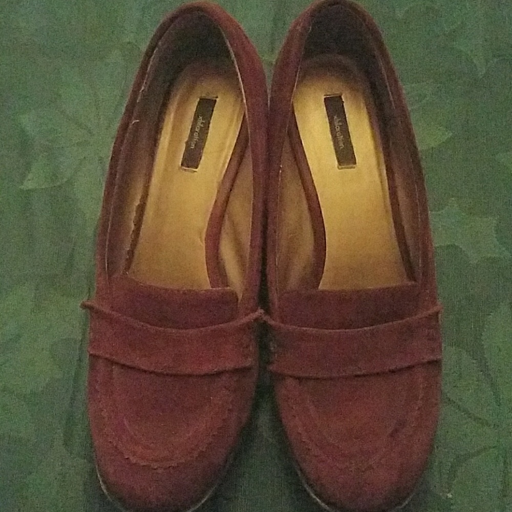 Xhilaration Suede wedges