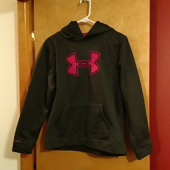 Under Armour - Picture 1 of 2
