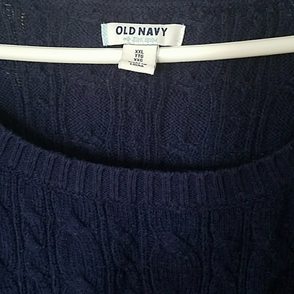 Beautiful sweater - Picture 4 of 4