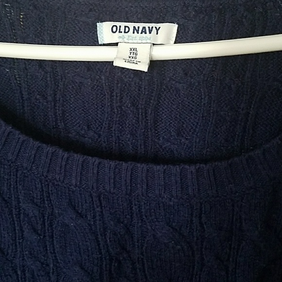 Beautiful sweater - Picture 4 of 4