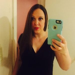 Meet your Posher, Denise