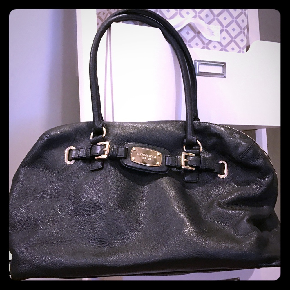 MIchael Kors Black leather bag