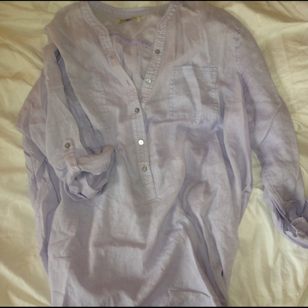 Quarter-sleeve blouse