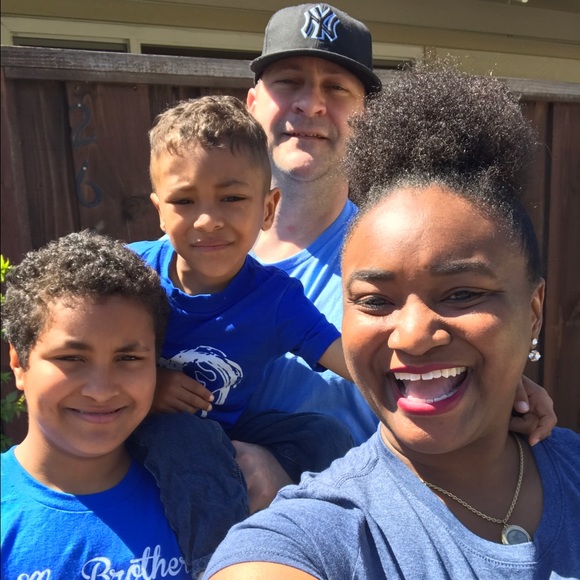 Meet your Posher, Nina - Picture 2 of 4