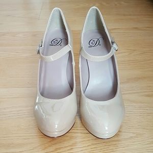 Nude Patent Leather Round Toe Pumps