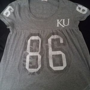 VS PINK KU sleep shirt