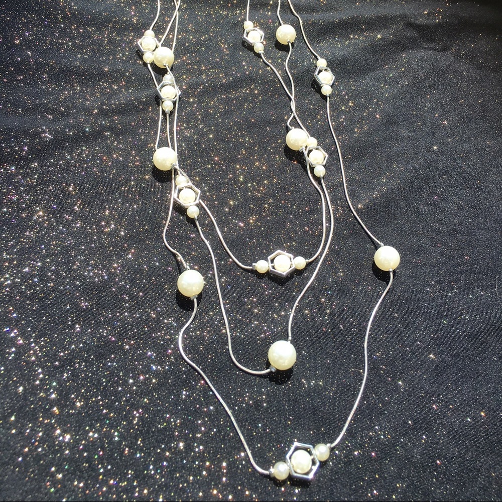 Silver Tone and Pearl Bead Necklace